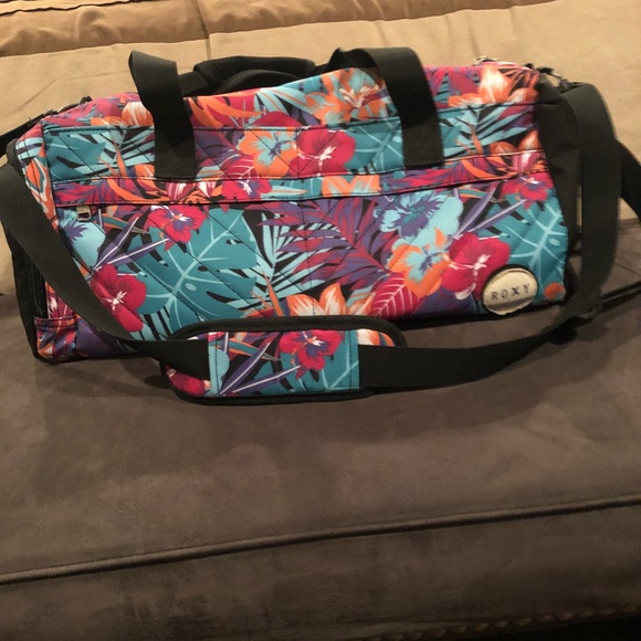roxy duffle bag